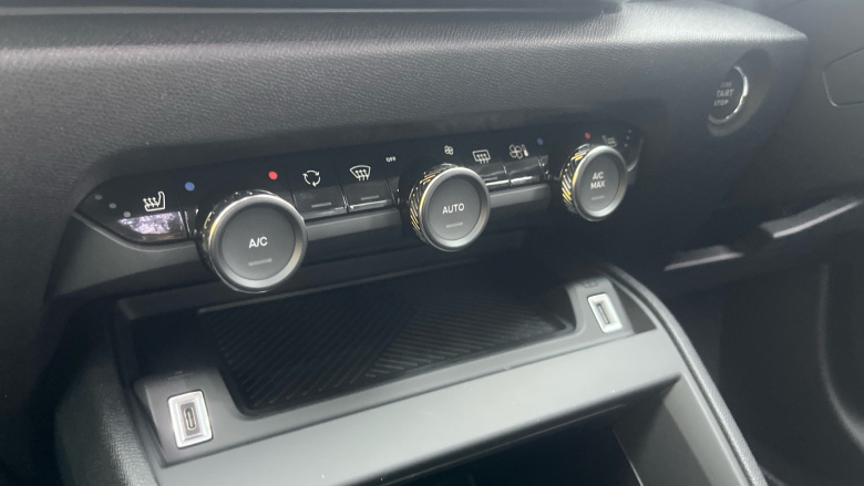 Citroen C4 1.2 [130] Max 5dr Auto Petrol Hatchback